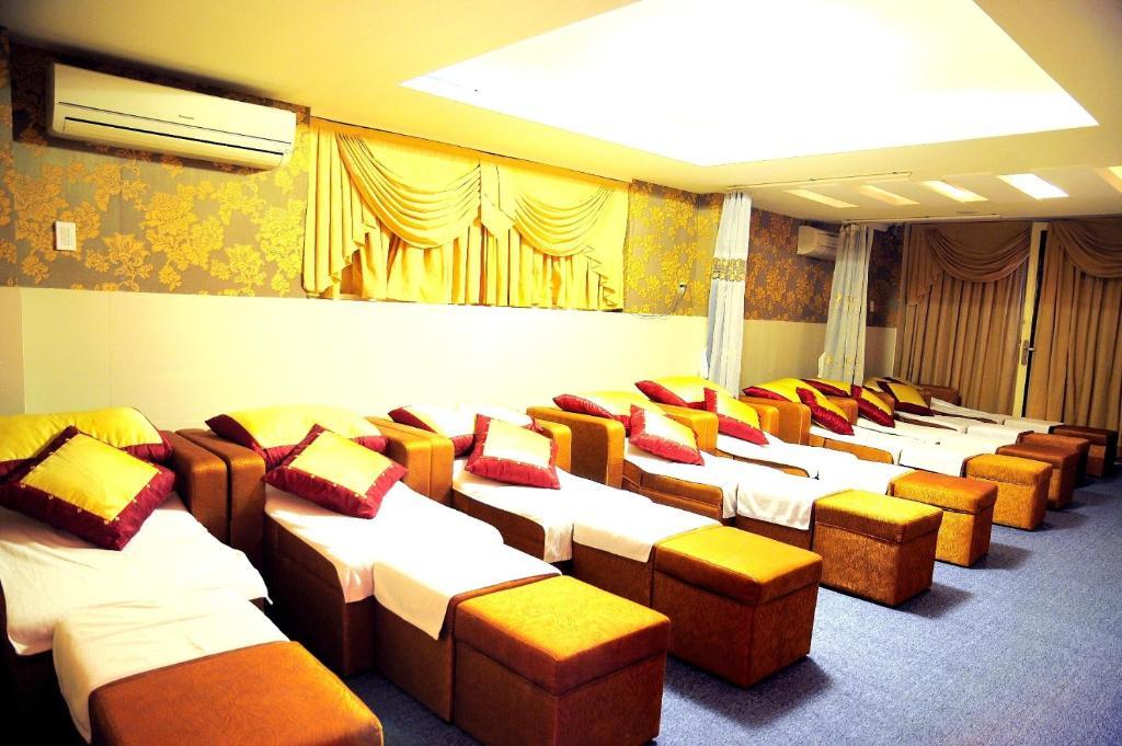 A25 Hotel - 14 Lương Hữu Khánh Cidade de Ho Chi Minh Exterior foto